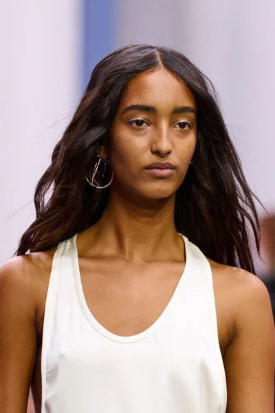 Look 188